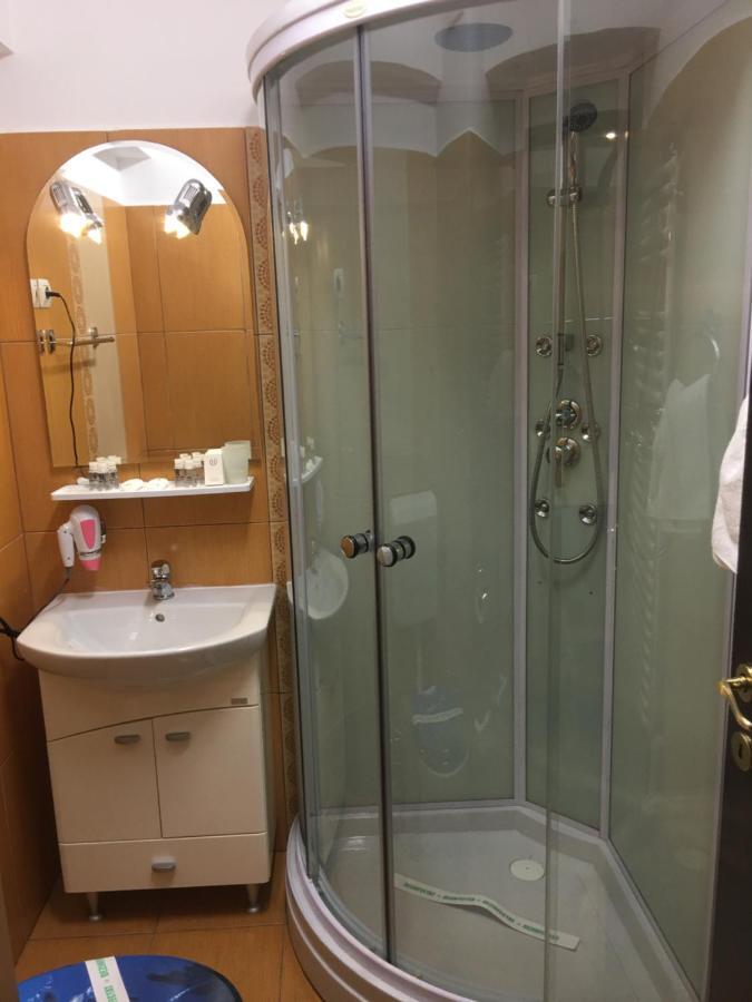 Sinaia Chic Minisuite Mirage-Self Check-In&Free Parking ภายนอก รูปภาพ